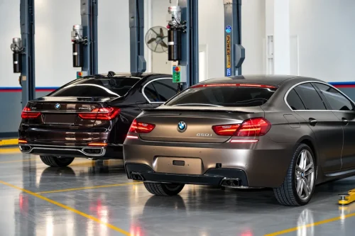 BMW-Sedans-in-a-Premium-Service-Bay